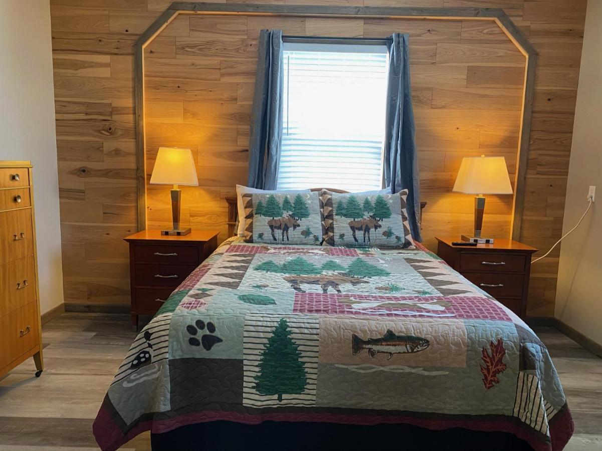 Pelican Motel Pelican Rapids 외부 사진