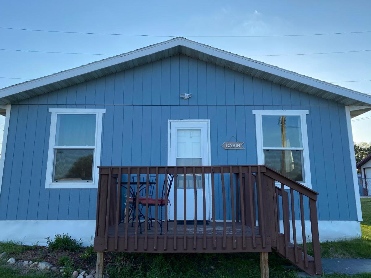 Pelican Motel Pelican Rapids 외부 사진