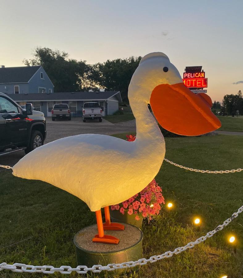 Pelican Motel Pelican Rapids 외부 사진