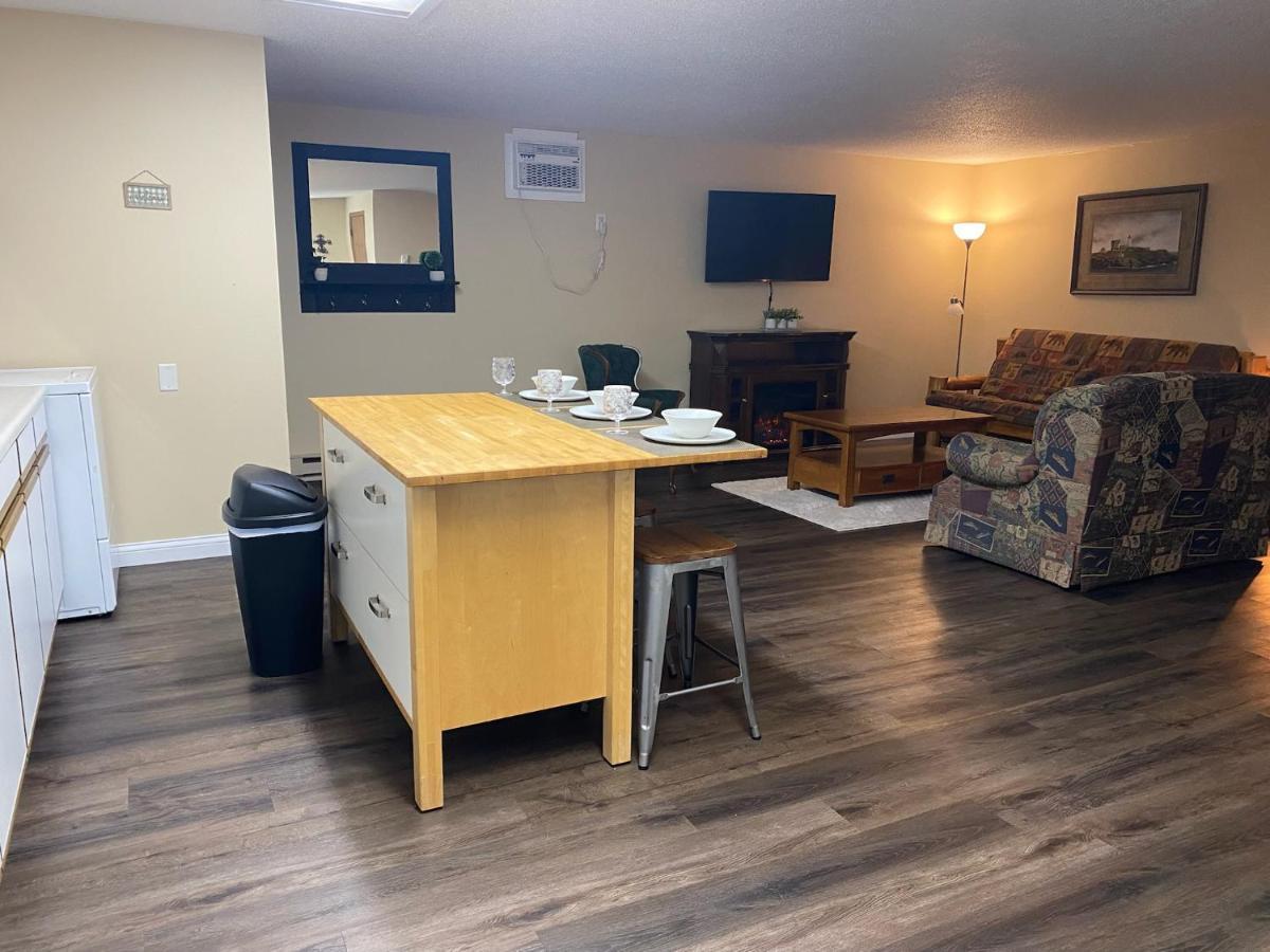 Pelican Motel Pelican Rapids 외부 사진