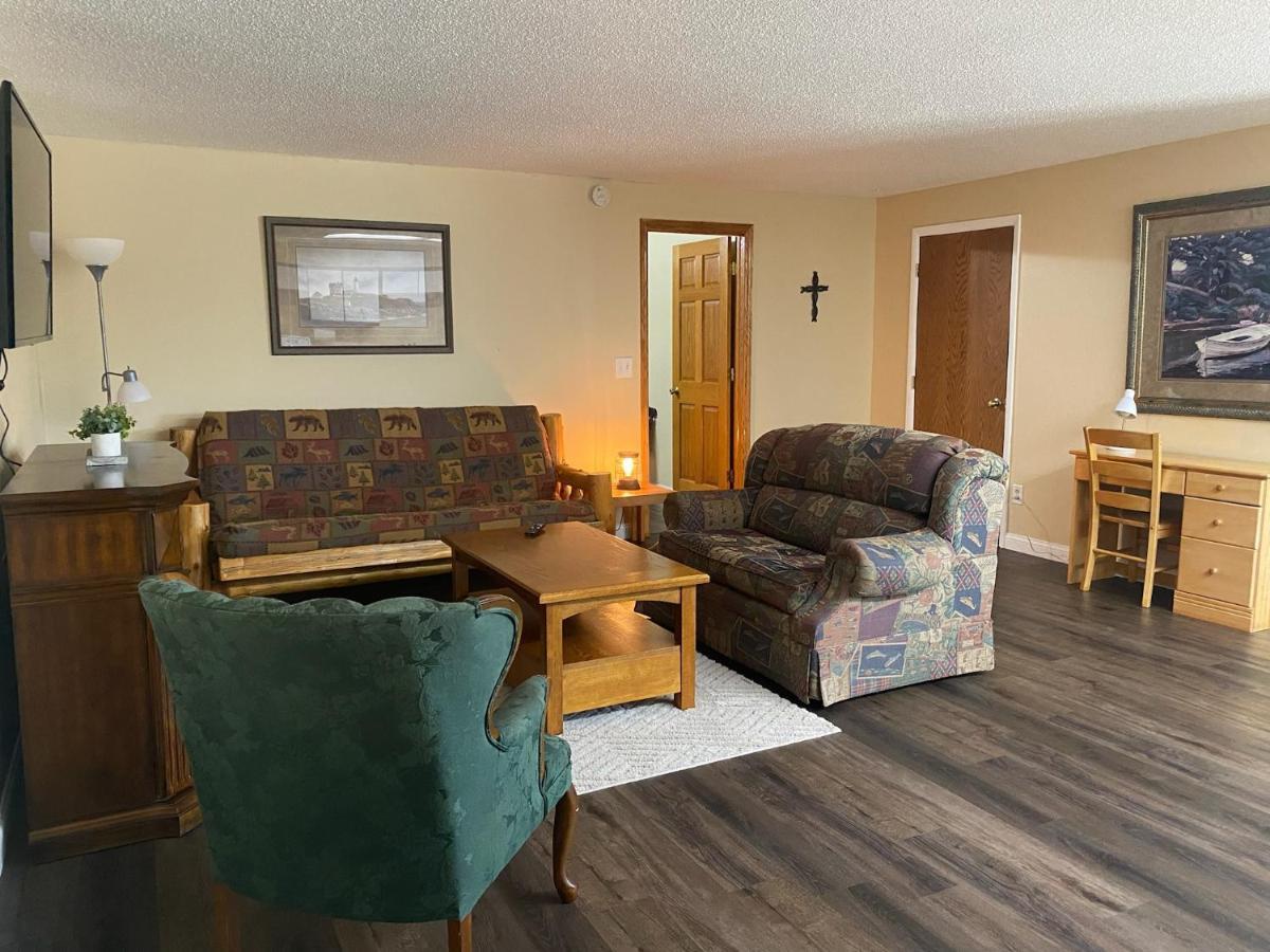 Pelican Motel Pelican Rapids 외부 사진
