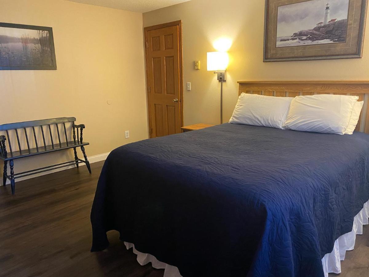 Pelican Motel Pelican Rapids 외부 사진