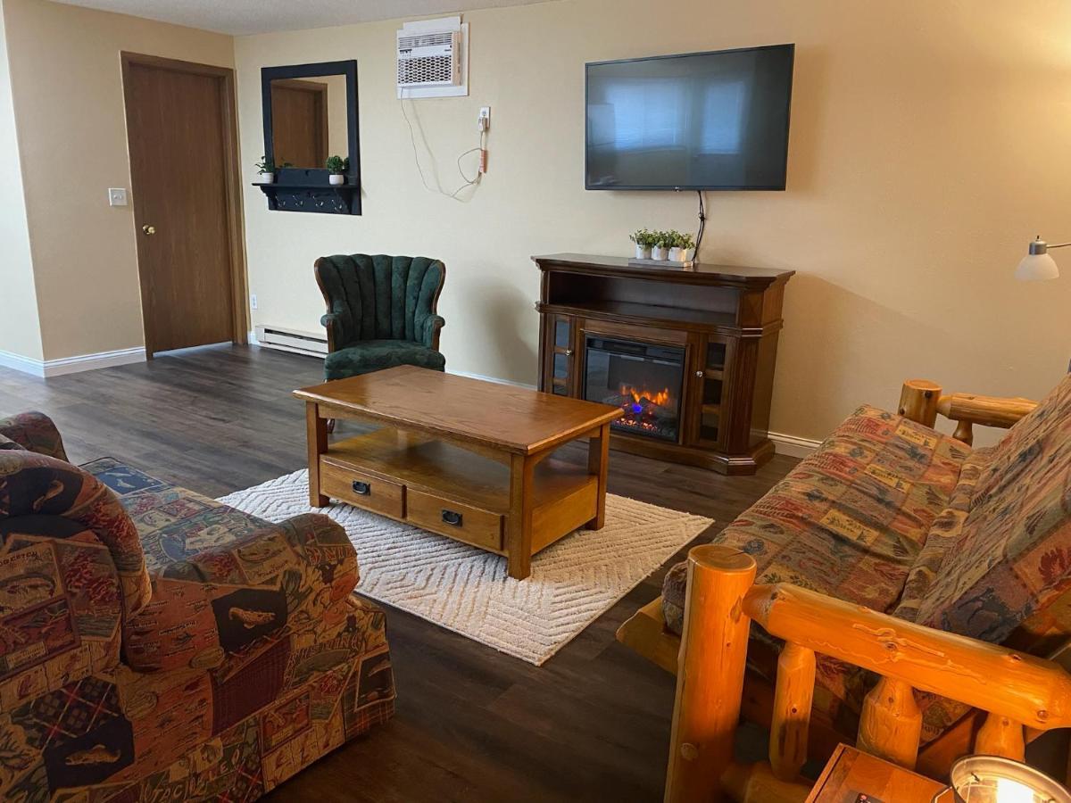 Pelican Motel Pelican Rapids 외부 사진