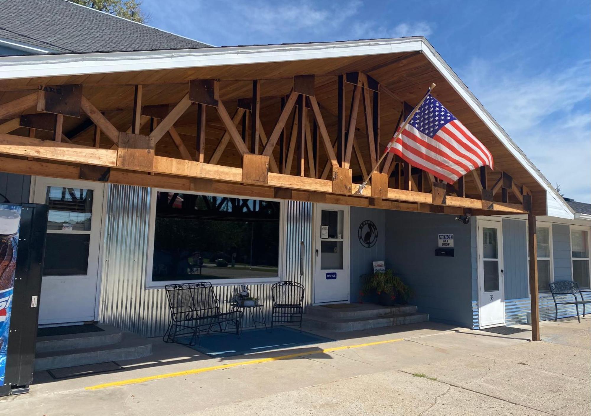 Pelican Motel Pelican Rapids 외부 사진