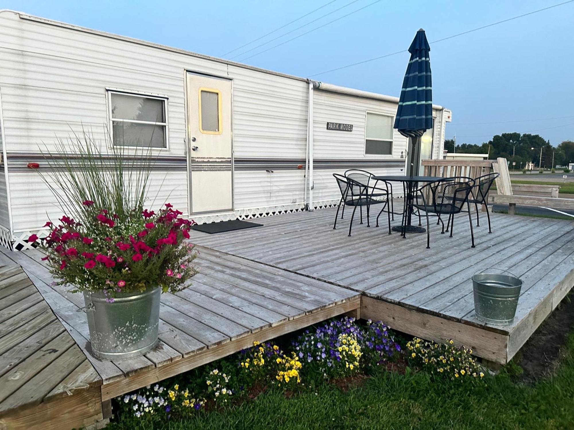 Pelican Motel Pelican Rapids 외부 사진